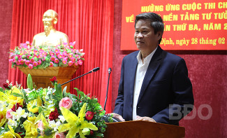 ​  Trưởng Ban Tuyên giáo Tỉnh ủy Huỳnh Thanh Xuân phát biểu phát động hưởng ứng Cuộc thi. Ảnh: N.HÂN​