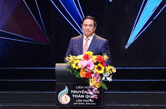 Thủ tướng Chính phủ Phạm Minh Chính phát biểu tại Lễ bế mạc Liên hoan Truyền hình toàn quốc lần thứ 42 - năm 2025. Ảnh: NGUYỄN DŨNG