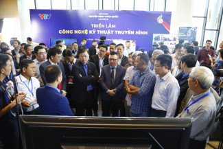Các đại biểu dự Khai mạc Triển lãm Công nghệ kỹ thuật truyền hình. Ảnh: VTV
