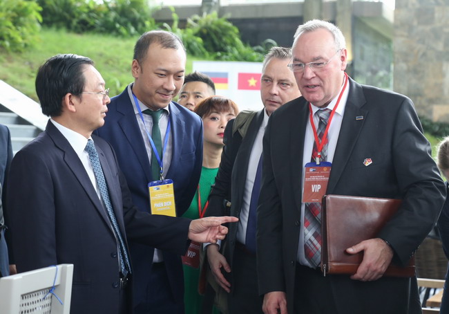 ​  Năm 2023 có nhiều nhà đầu tư, DN CHLB Đức đến Bình Định để tìm hiểu môi trường đầu tư, xúc tiến thực hiện đầu tư các dự án. Ảnh: T.SỸ  ​