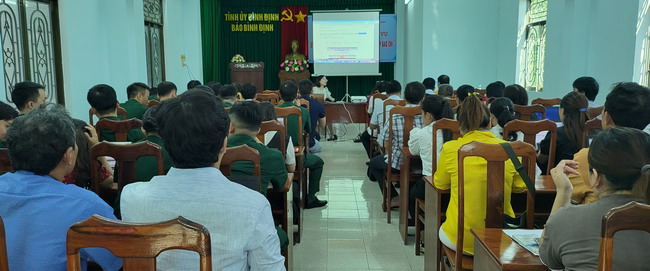 Quang cảnh lớp bồi dưỡng nghiệp vụ. Ảnh: T.C