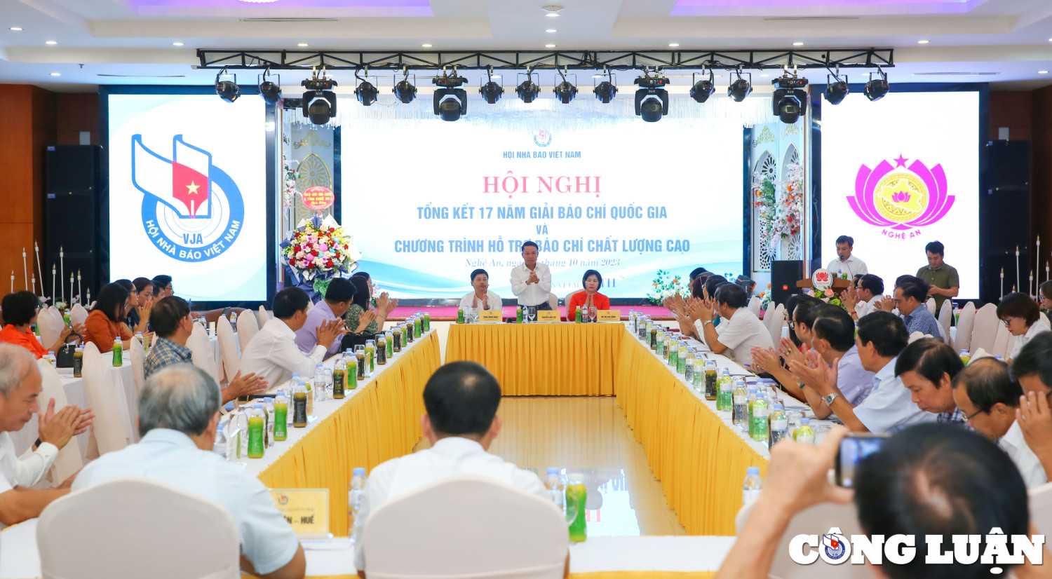 Toàn cảnh Hội nghị